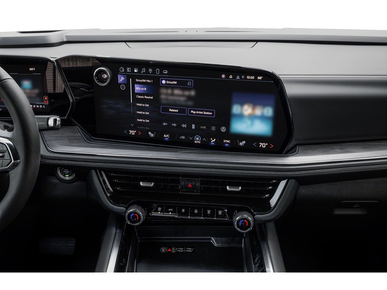 2025 Chevrolet Suburban 4WD LT