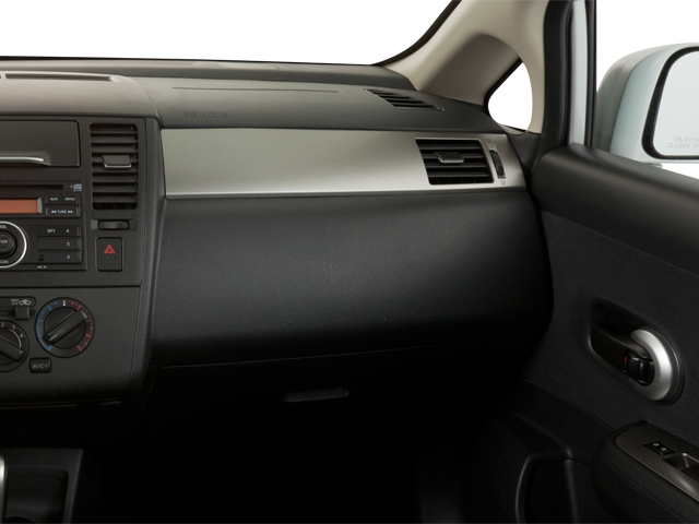 2010 Nissan Versa 1.8 S