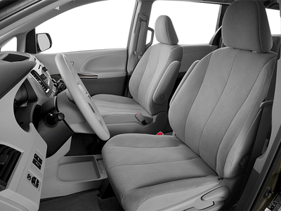 2014 Toyota Sienna LE 8 Passenger
