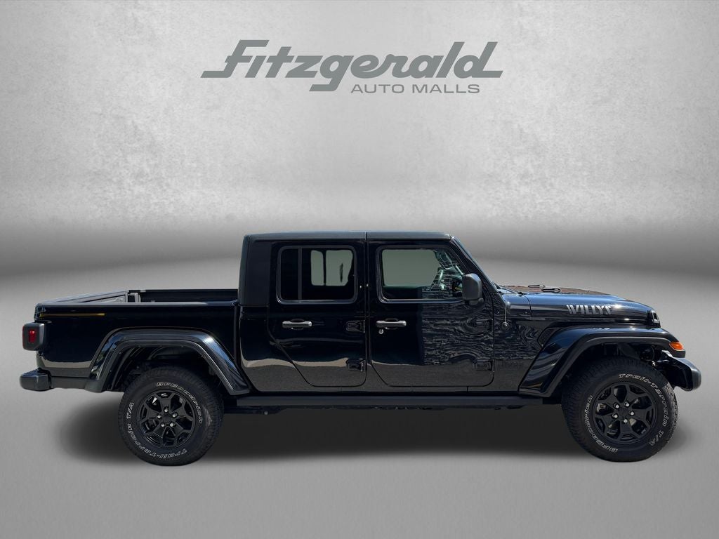 2022 Jeep Gladiator Willys