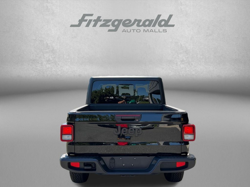2022 Jeep Gladiator Willys