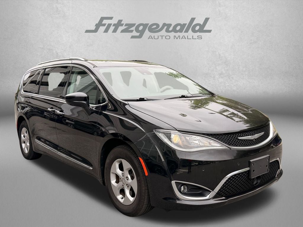 2017 Chrysler Pacifica Touring L Plus