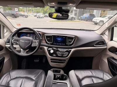 2017 Chrysler Pacifica Touring L Plus