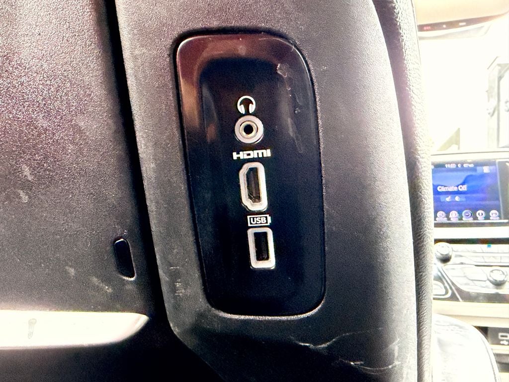 2017 Chrysler Pacifica Touring L Plus