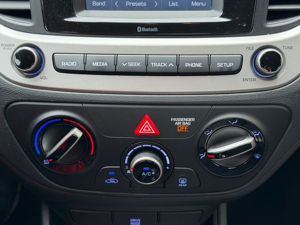 2020 Hyundai Accent SE