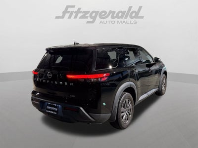 2024 Nissan Pathfinder S
