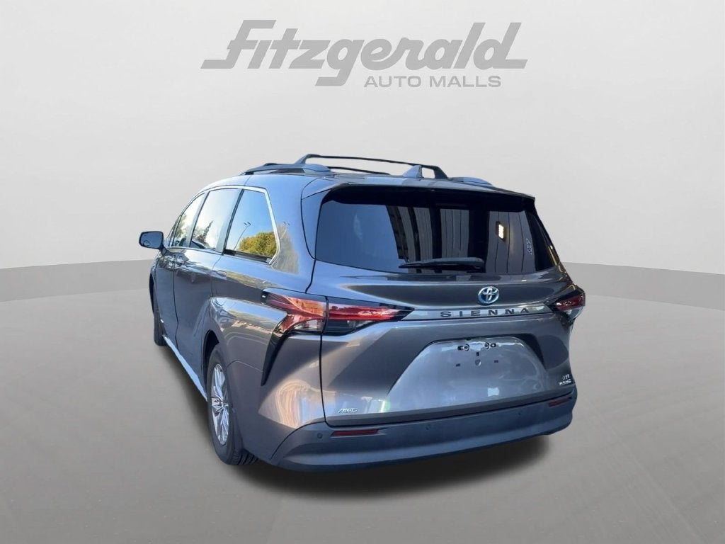 2021 Toyota Sienna XLE 7 Passenger