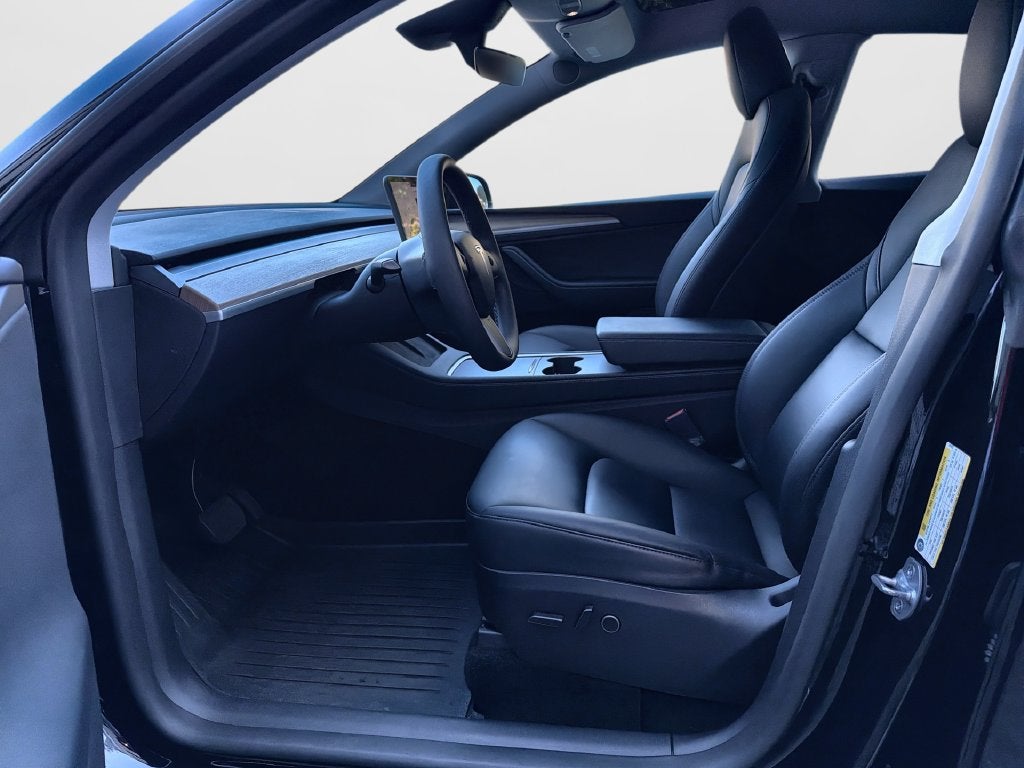 2025 Tesla Model Y Long Range
