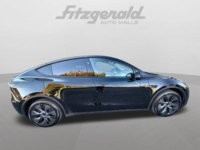 2025 Tesla Model Y Long Range