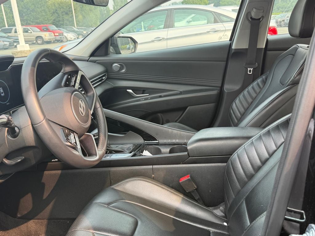 2025 Hyundai Elantra Limited