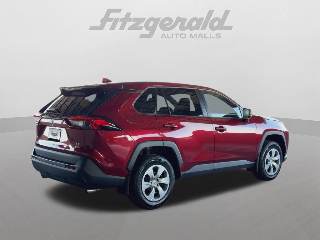 2022 Toyota RAV4 LE