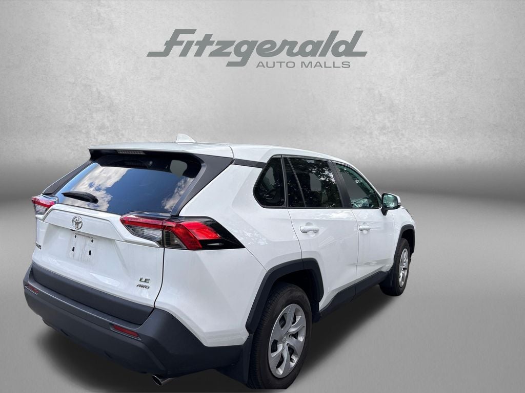 2024 Toyota RAV4 LE