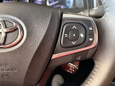 2017 Toyota CAMRY XLE