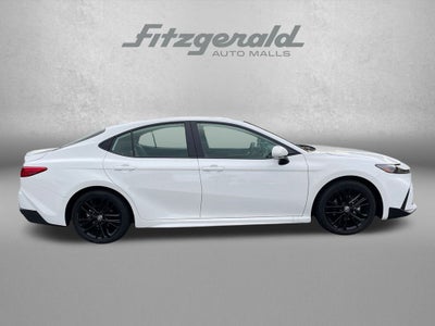 2025 Toyota CAMRY SE