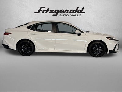 2025 Toyota CAMRY SE