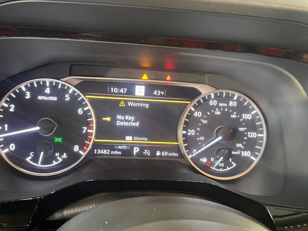 2024 Nissan Pathfinder SL