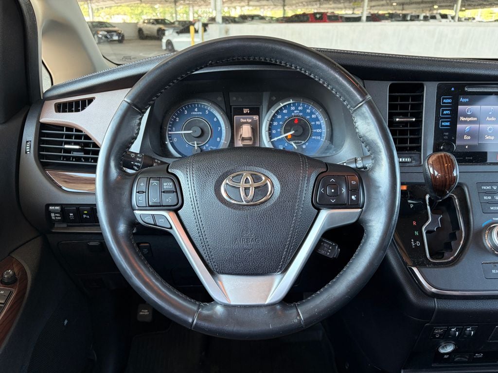 2017 Toyota SIENNA LTD PREM Limited Premium 7 Passenger