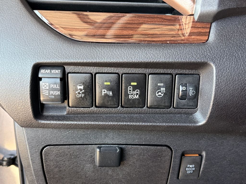 2017 Toyota SIENNA LTD PREM Limited Premium 7 Passenger