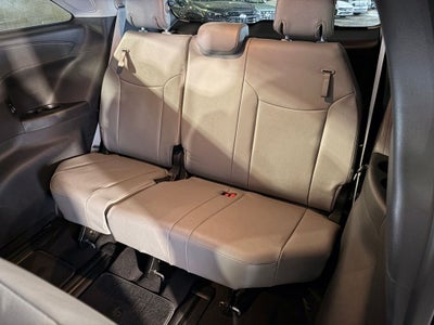 2025 Toyota SIENNA XLE XLE