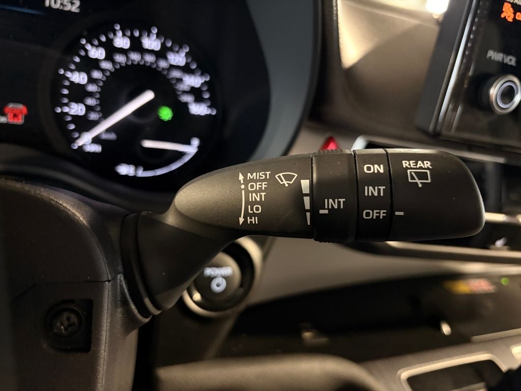 2025 Toyota SIENNA XLE XLE