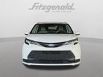 2024 Toyota Sienna LE 8 Passenger