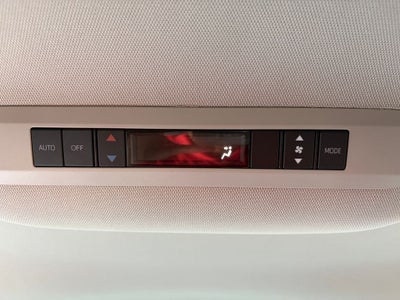 2025 Toyota Sienna LE 8 Passenger