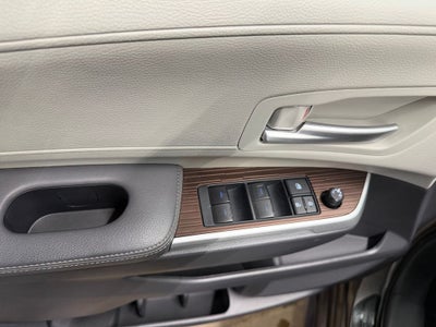 2022 Toyota SIENNA XLE XLE