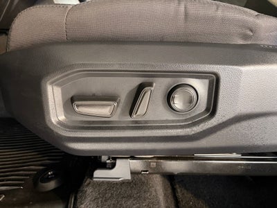 2025 Toyota TUNDRA 4X4 SR5