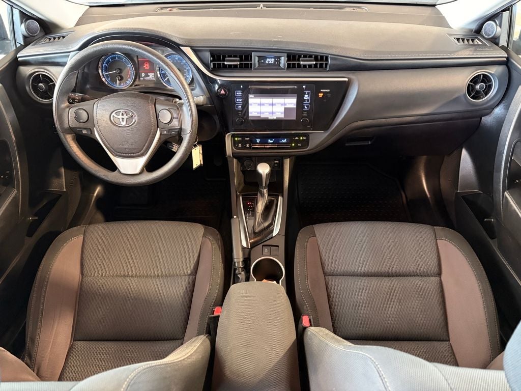 2017 Toyota COROLLA LE