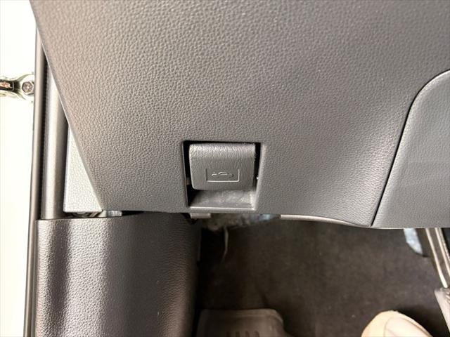 2022 Toyota COROLLA SE Nightshade