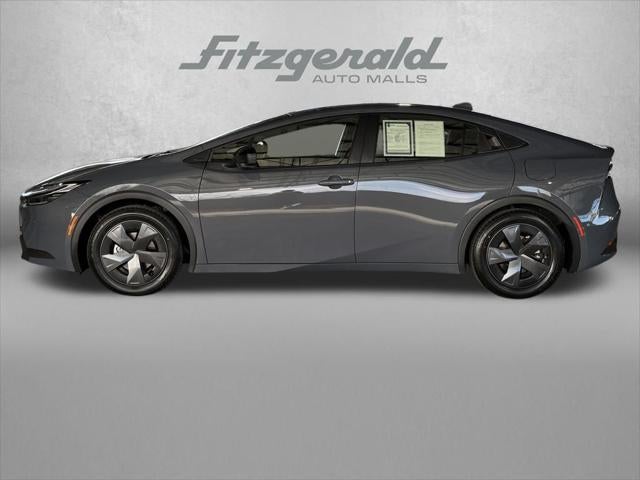 2025 Toyota PRIUS LE