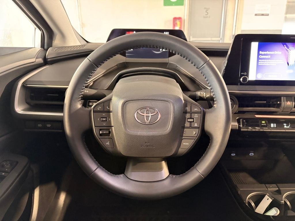 2025 Toyota PRIUS LE