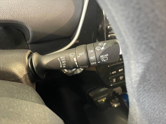 2021 Toyota Prius LE