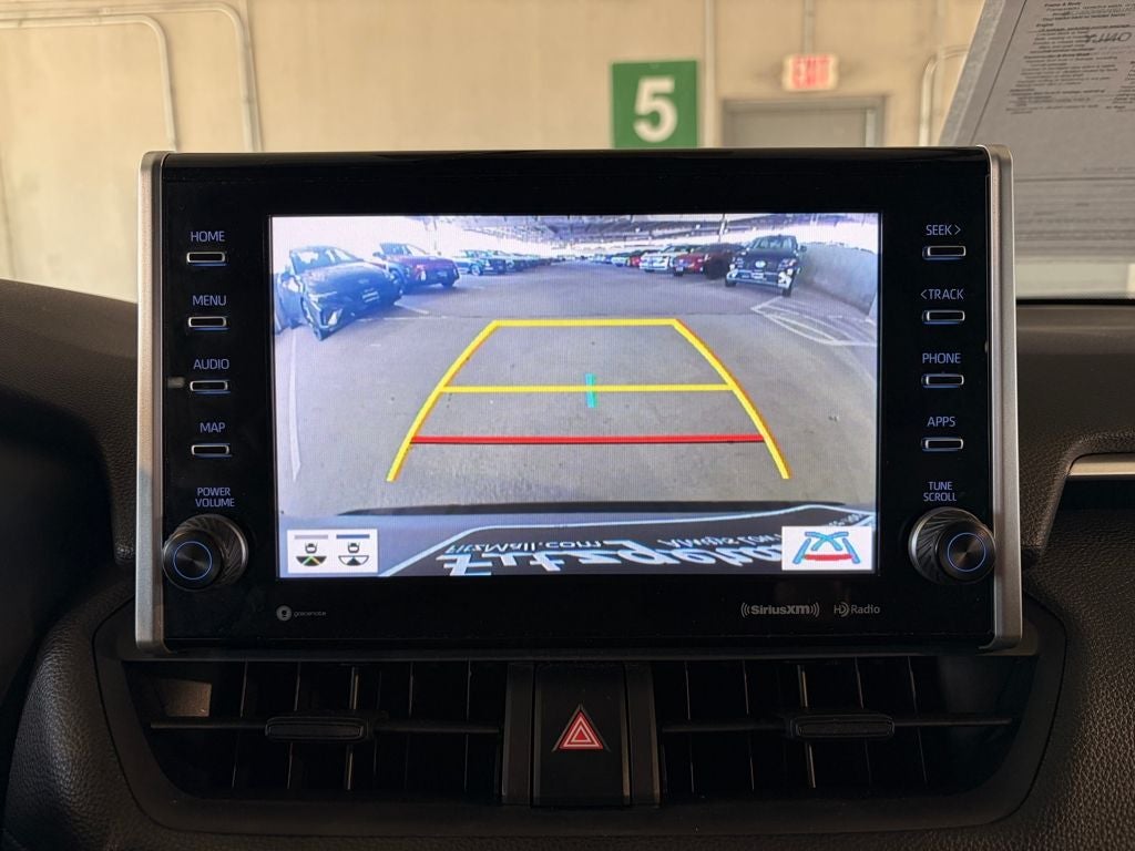 2022 Toyota RAV4 HYBRID SE