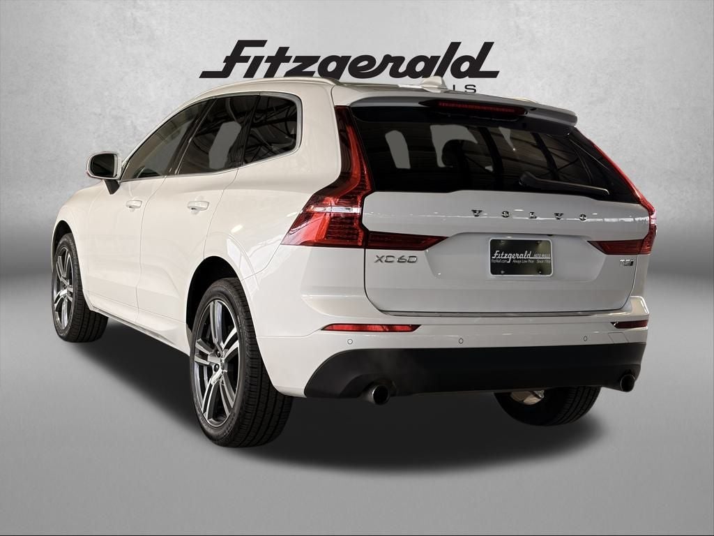 2021 Volvo XC60 T5 Momentum