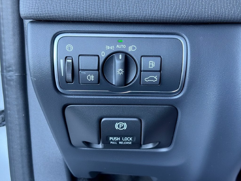 2015 Volvo XC60 T5 Premier Plus