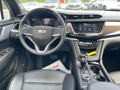 2025 Cadillac XT6 Premium Luxury