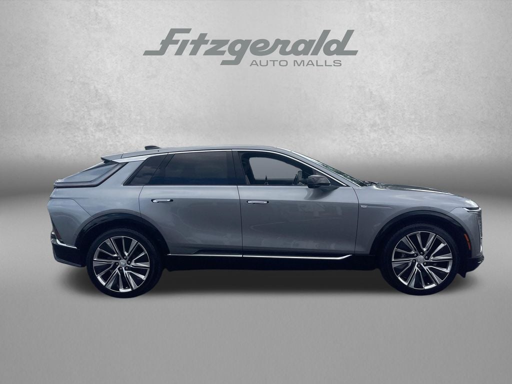 2025 Cadillac LYRIQ Luxury