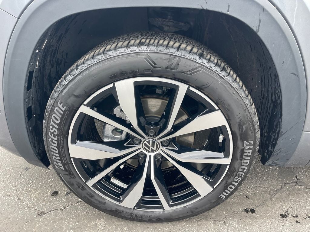 2025 Volkswagen Atlas 2.0T SEL Premium R-Line