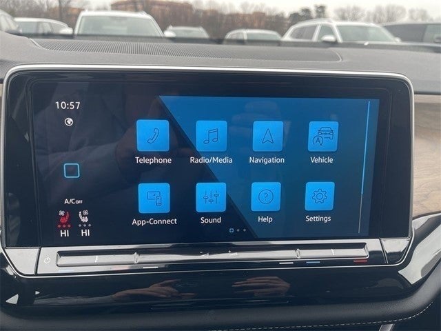 2025 Volkswagen Atlas 2.0T SE w/Technology