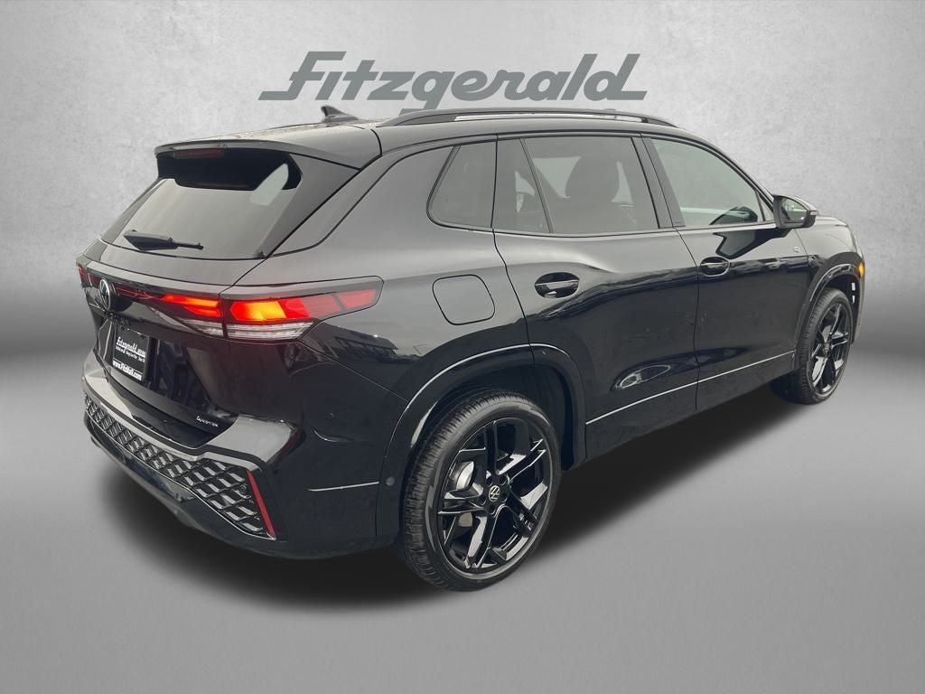 2025 Volkswagen Tiguan 2.0T SE R-Line Black