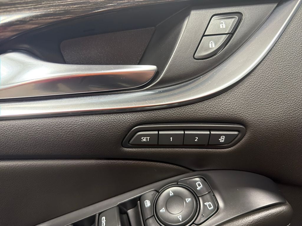 2021 Buick Enclave Avenir