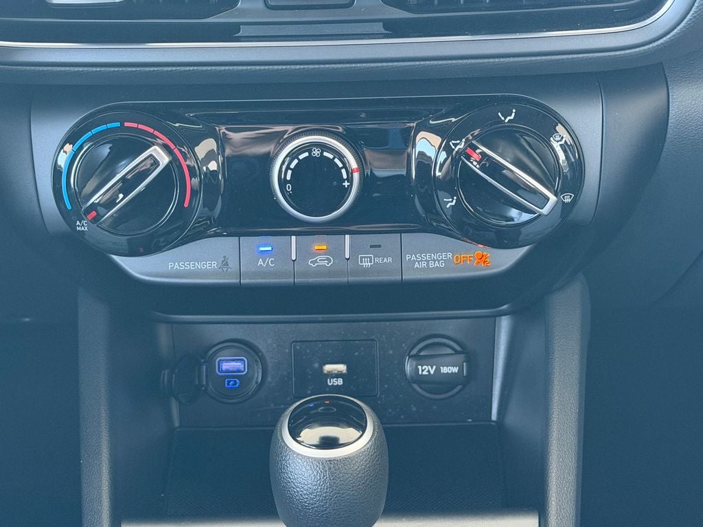 2023 Hyundai Kona SE