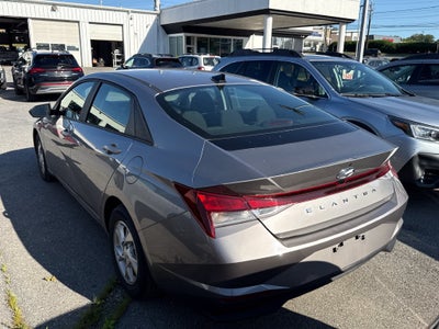 2023 Hyundai Elantra SE