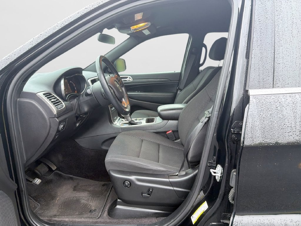 2019 Jeep Grand Cherokee Laredo E
