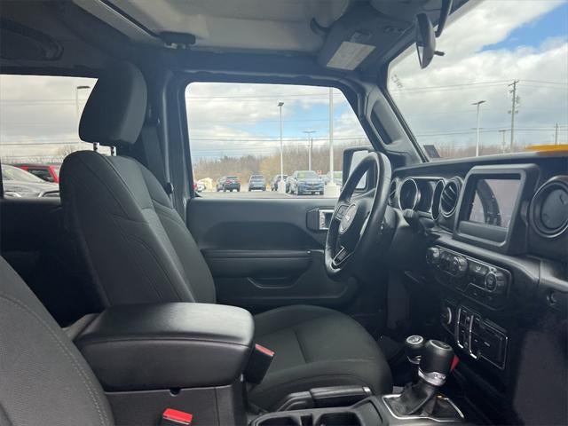 2022 Jeep Gladiator Sport