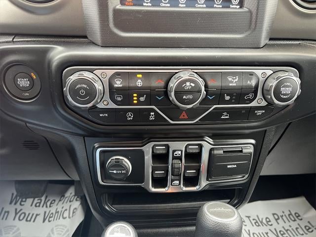 2022 Jeep Gladiator Sport