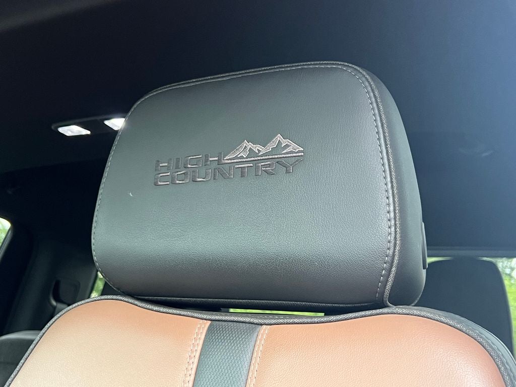 2021 Chevrolet Silverado High Country