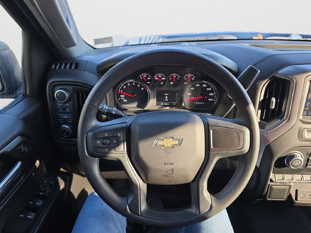 2022 Chevrolet Silverado Custom