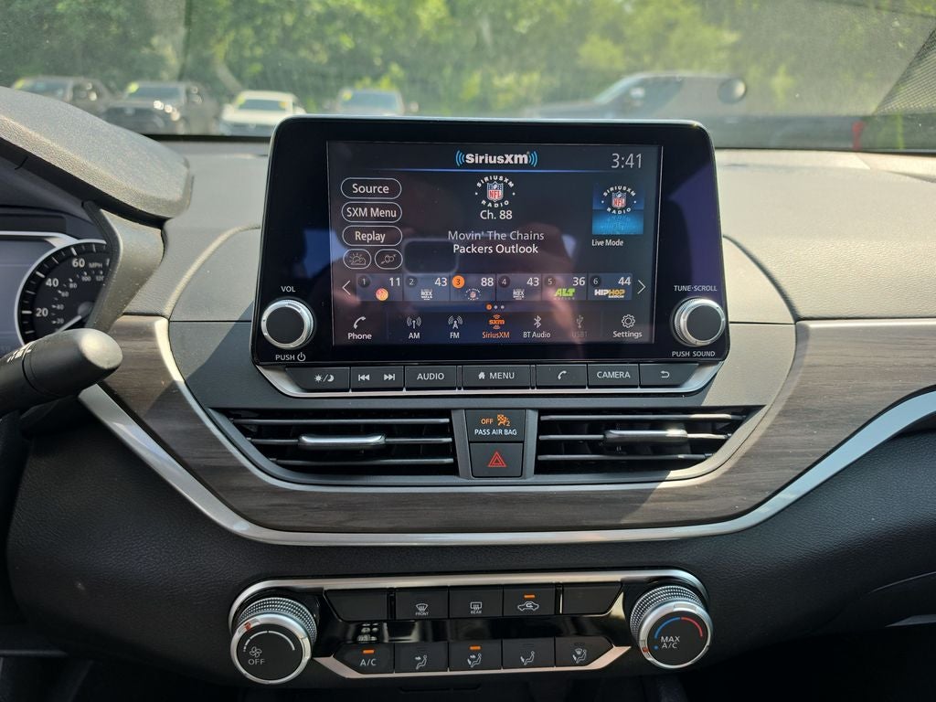 2025 Nissan Altima 2.5 SV